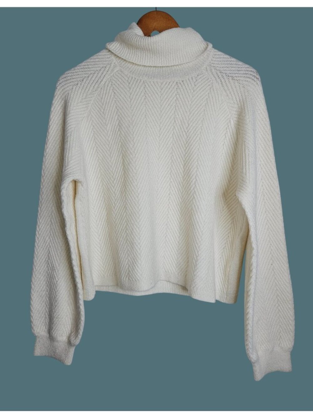 Love Ellie Long Sleeve Cream Turtleneck Knit Sweater Trendy Fit Women XL